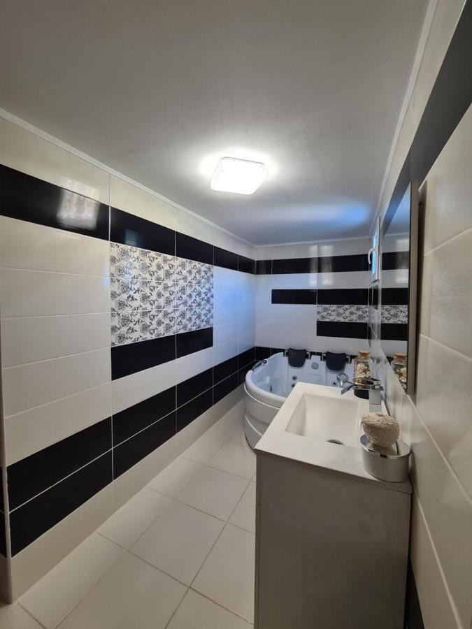 Maricom Home Zărneşti Exterior foto